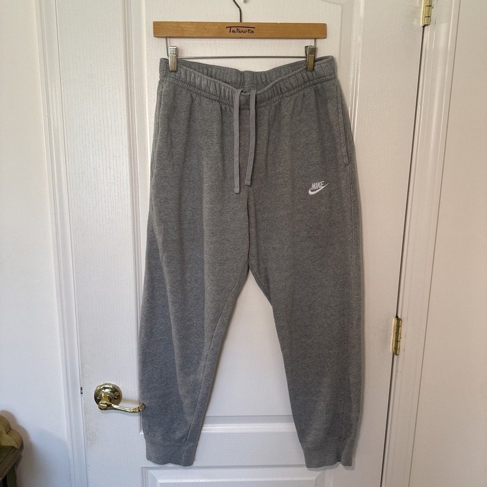 Nike Sportswear Club Fleece Joggers L Grey Sweatpants Tapered Cuffed